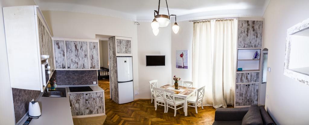 Apartments White House Lviv Rom bilde